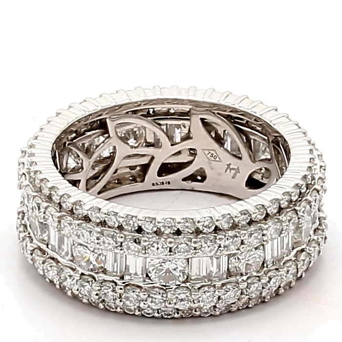14K White Gold Baguette and Round Diamond Eternity Band, 4.50 ct tw