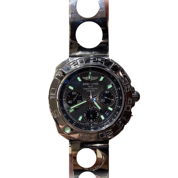 Pre-owned Breitling Chronomat 41 Black and Grey Dial on Air Racer Bracelet