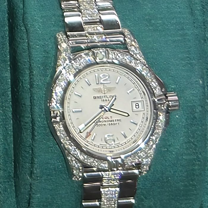 Pre-owned Breitling Colt Ladies' White Dial with Diamonds, 4.50 ct tw