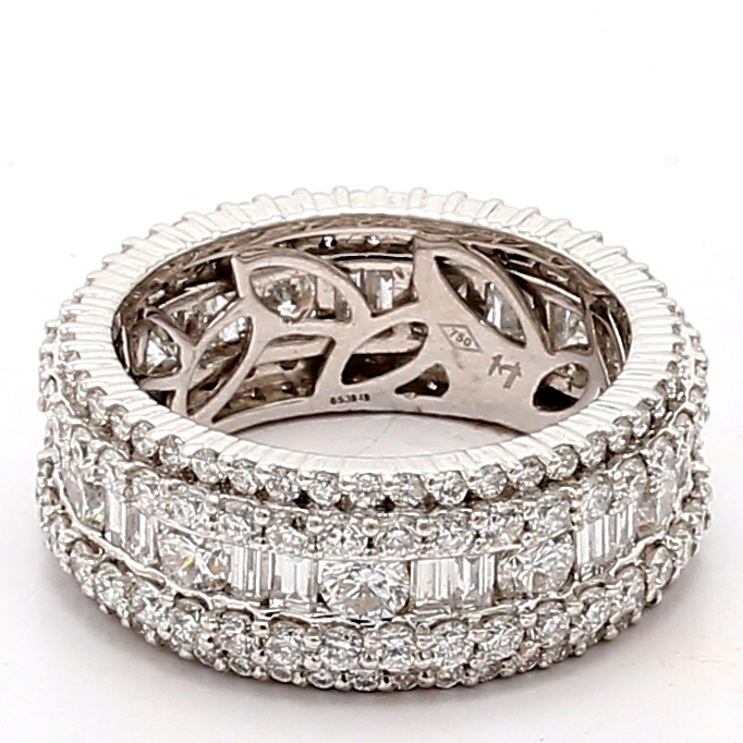 14K White Gold Baguette and Round Diamond Eternity Band, 4.50 ct tw