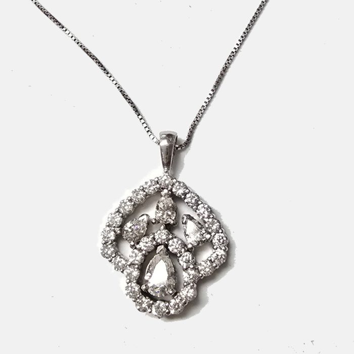 18K White Gold Diamond Pendant, 1.50 ct tw