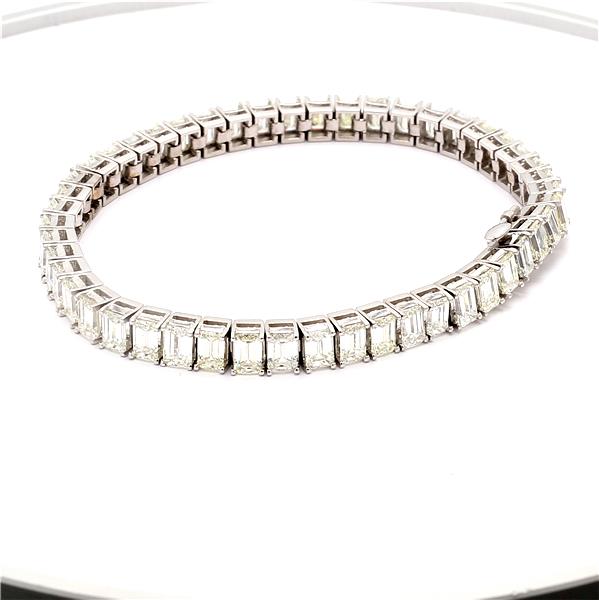 18K White Gold Emerald-Cut Diamond Tennis Bracelet, 14.84 ct tw – view 4