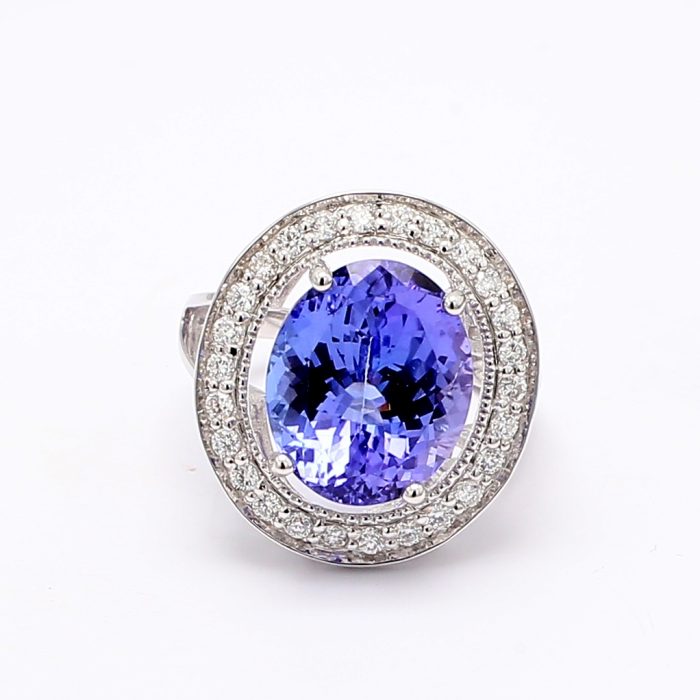 18K White Gold Oval Tanzanite and Diamond Ring