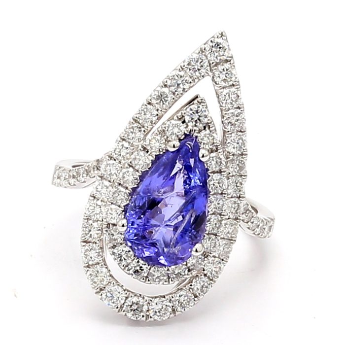 18K White Gold Tanzanite and Diamond Ring