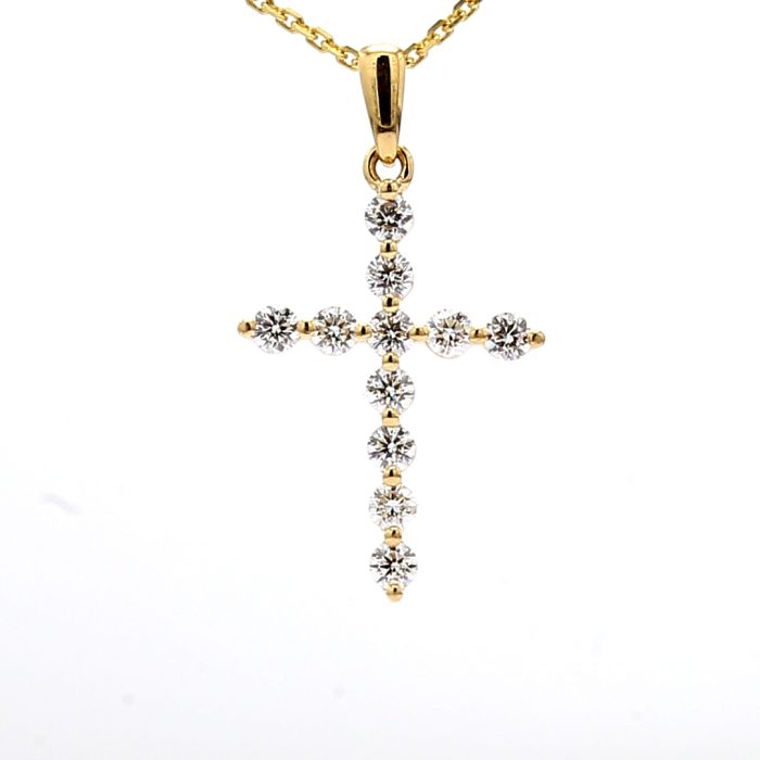 18K Yellow Gold Diamond Pendant, 0.77 ct tw