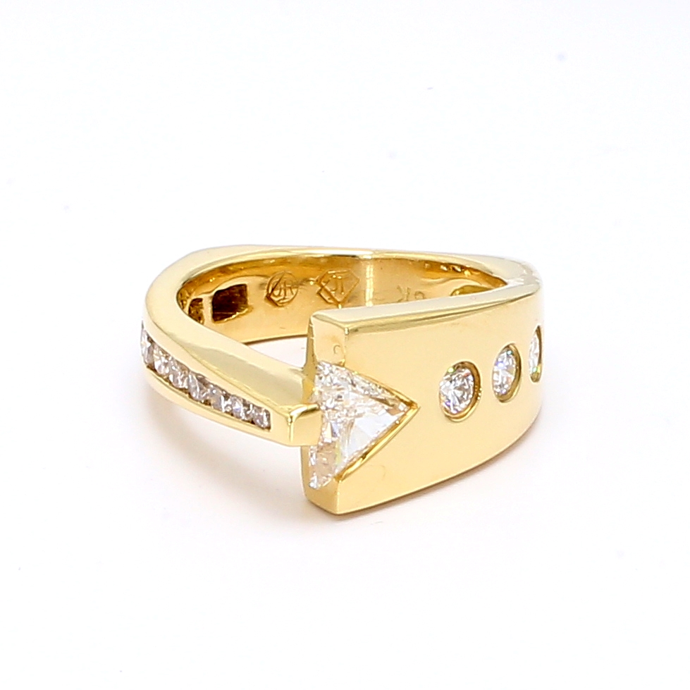 18K Yellow Gold Trillion Diamond Ring, 1.20 ct tw