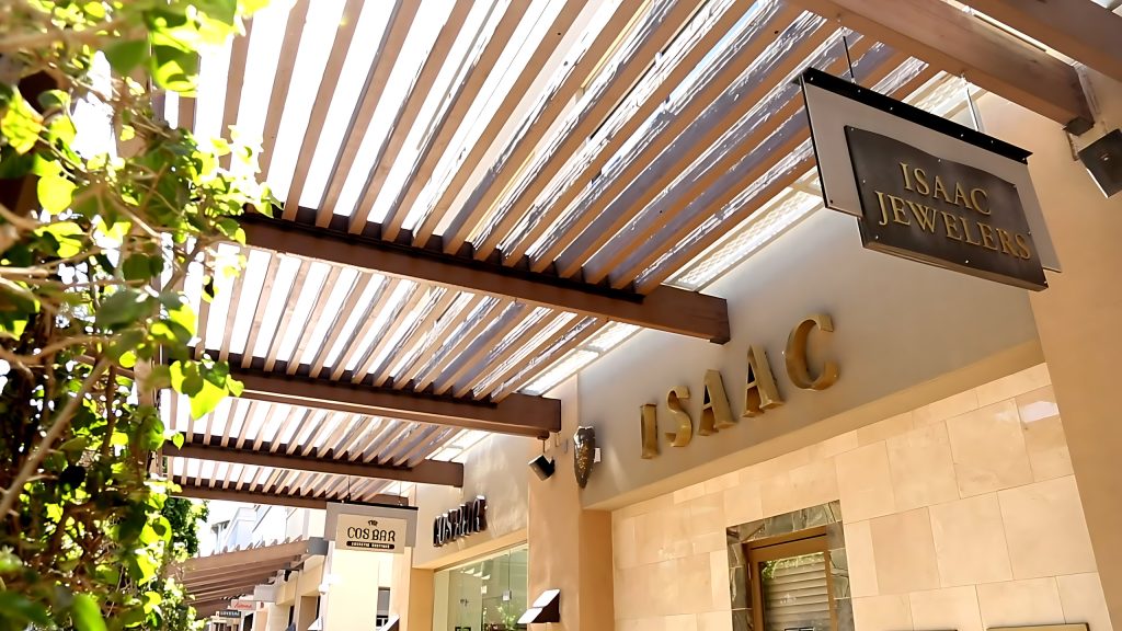 The Isaac Jewelers entrance at Kierland Commons, Scottsdale